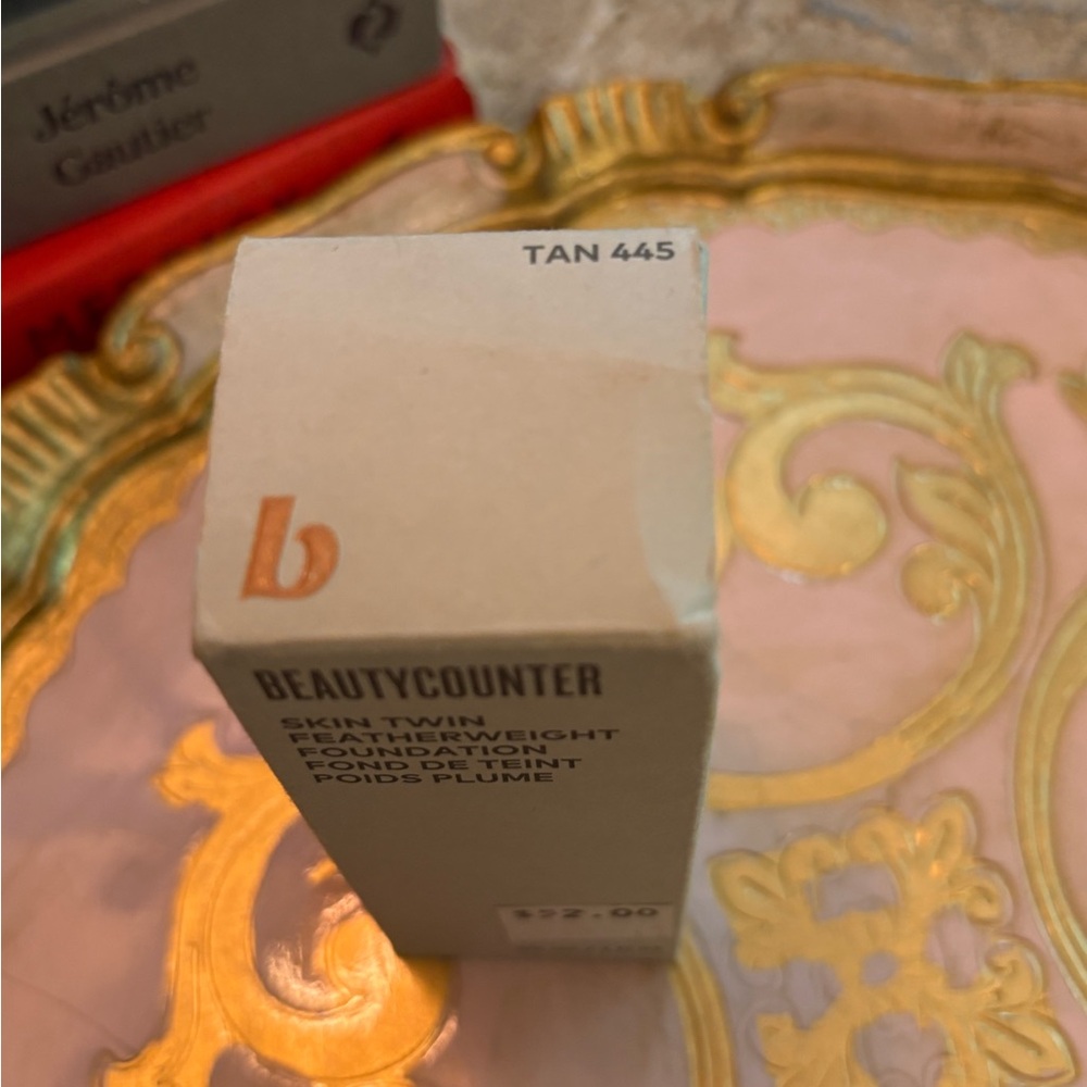 Beautycounter ‘445’ Skin Twin Foundation - Picture 5 of 5